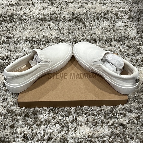 👟 Shoes, Sneakers, White, Slip On, Canvas, Steve Madden, Designer - Picture 4 of 10